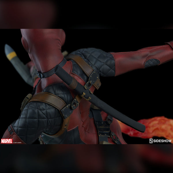 Sideshow Collectibles - Lady Deadpool Premium Format Figure