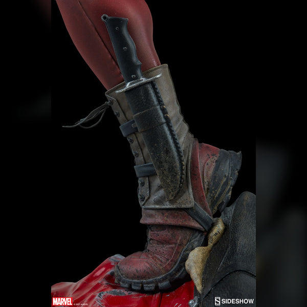 Sideshow Collectibles - Lady Deadpool Premium Format Figure