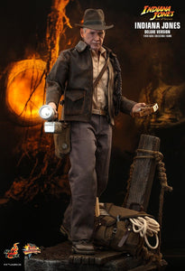 [PRE-ORDER] Hot Toys - MMS717 Indiana Jones 1/6th Scale Collectible Figure - Dial of Destiny: Indiana Jones [Deluxe Version]