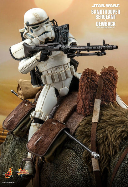 [PRE-ORDER] Hot Toys - MMS722 Star Wars 1/6th Scale Collectible Set - Episode IV: A New Hope: Sandtrooper Sergeant & Dewback