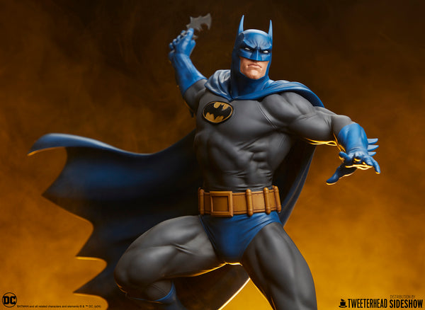 [PRE-ORDER] Tweeterhead - Batman (Retro Edition) Sixth Scale Maquette