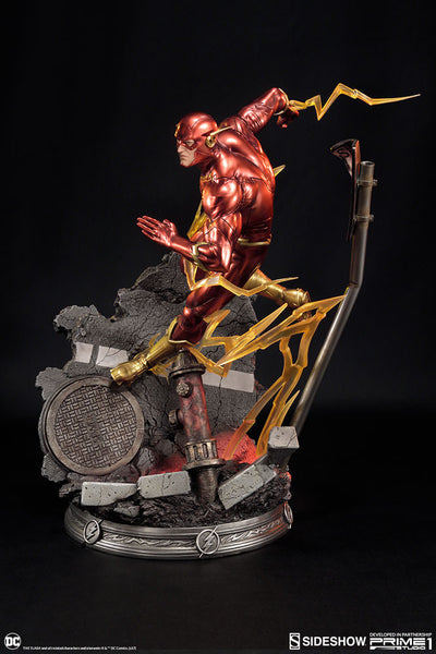 Sideshow Collectibles - Justice League New 52 - The Flash Statue