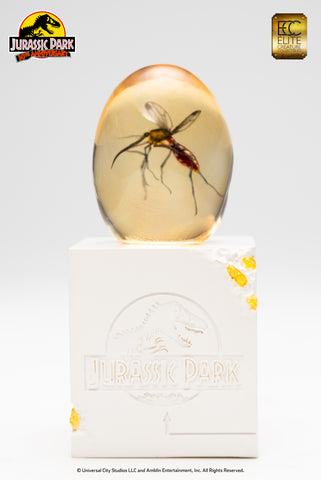 Elite Creature Collectibles - Jurassic Park Replica - Elephant Mosquito in Amber