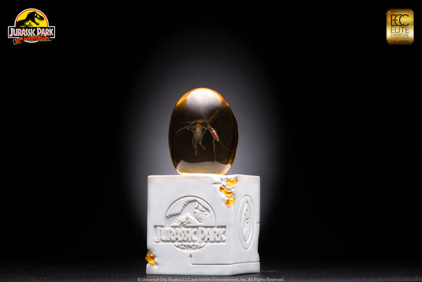 Elite Creature Collectibles - Jurassic Park Replica - Elephant Mosquito in Amber