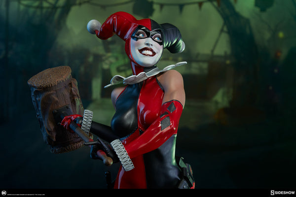 Sideshow Collectibles -  DC Comics - Harley Quinn Premium Format Statue