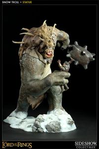 Sideshow Collectibles Lord Of The Ring Statue - Snow Troll - Simply Toys