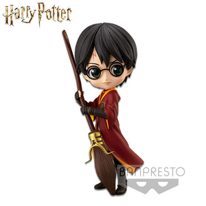 Banpresto Harry Potter Q Posket - Harry Potter (Quidditch Style) (Version A) - Simply Toys