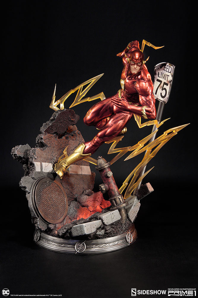 Sideshow Collectibles - Justice League New 52 - The Flash Statue