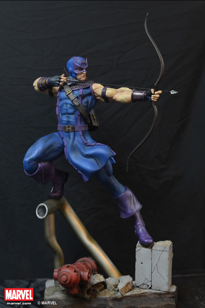 XM Studios 1/4 Scale MARVEL Premium Collectibles Statue - Hawkeye (Limited 800 Pieces) - Simply Toys