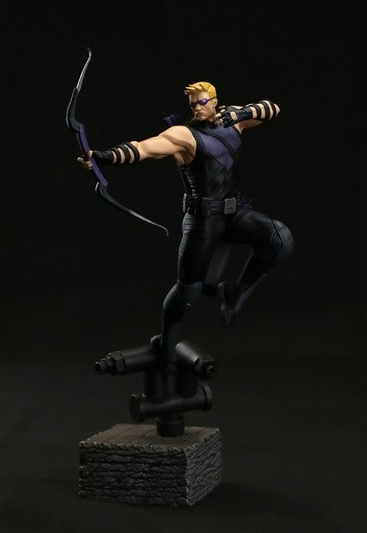 HX PROJECT: Avengers Assemble 1/6 Scale Statue - Hawkeye (Limited 300 piece) - Simply Toys