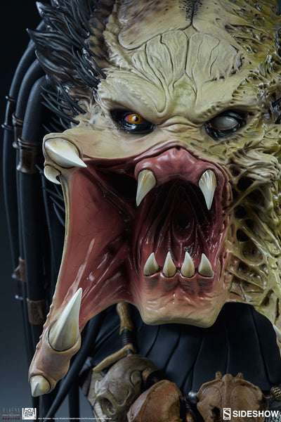 Sideshow Collectibles Aliens vs Predator: Requiem Legendary Scale Bust - Wolf Predator - Simply Toys
