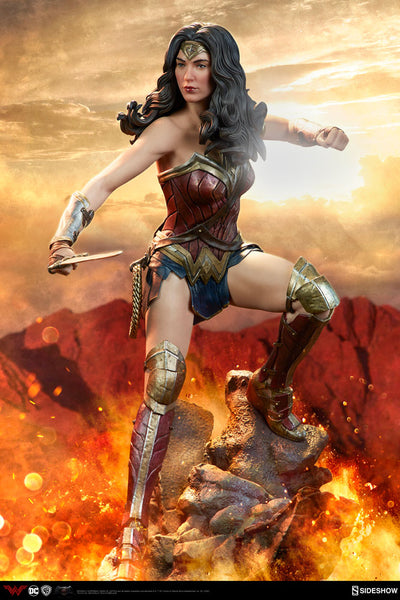 Sideshow Collectibles - DC BVS Premium Format Figure - Wonder Woman - Simply Toys