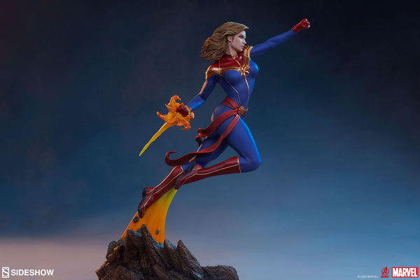 Sideshow Collectibles - Marvel Statue - Avengers Assemble Collection: Captain Marvel