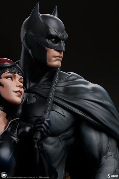 Sideshow Collectibles - DC Comics Diorama - Batman and Catwoman