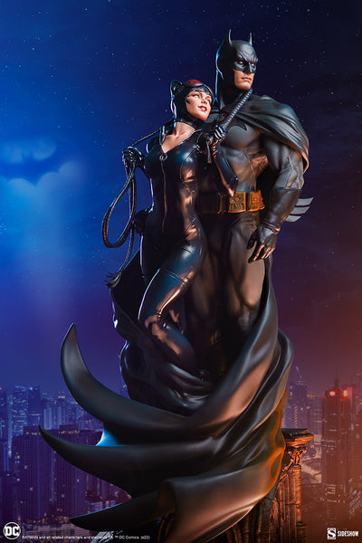 Sideshow Collectibles - DC Comics Diorama - Batman and Catwoman