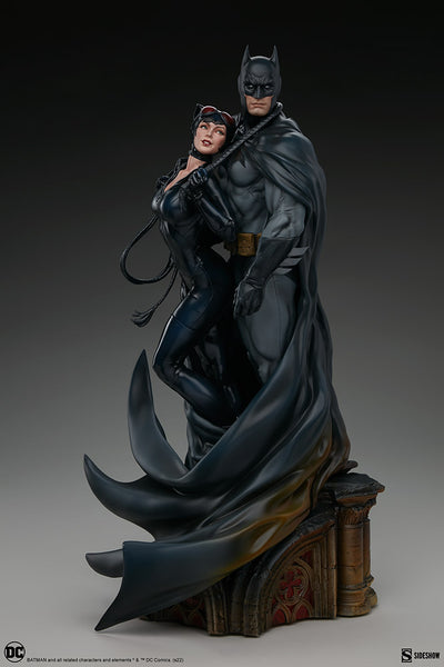 Sideshow Collectibles - DC Comics Diorama - Batman and Catwoman