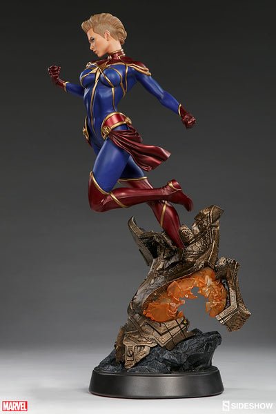 Sideshow Collectibles - Marvel Premium Format Figure - Captain Marvel