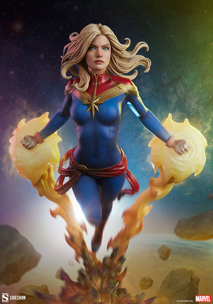 Sideshow Collectibles - Marvel Premium Format Figure - Captain Marvel