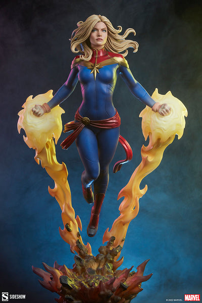 Sideshow Collectibles - Marvel Premium Format Figure - Captain Marvel