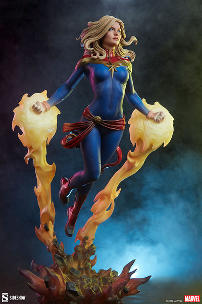 Sideshow Collectibles - Marvel Premium Format Figure - Captain Marvel