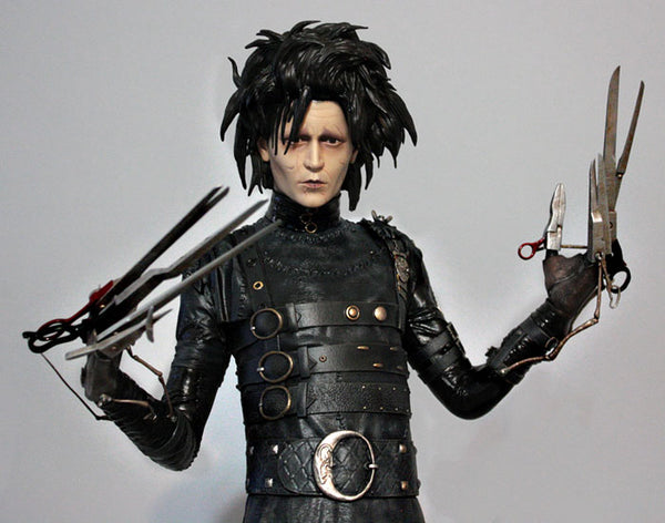 Hollywood Collectibles Group 1/4 Scale Statue - Edward Scissorhands - Simply Toys