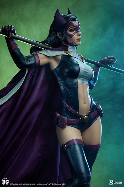 Sideshow Collectibles - DC Comics Premium Format Figure - Huntress