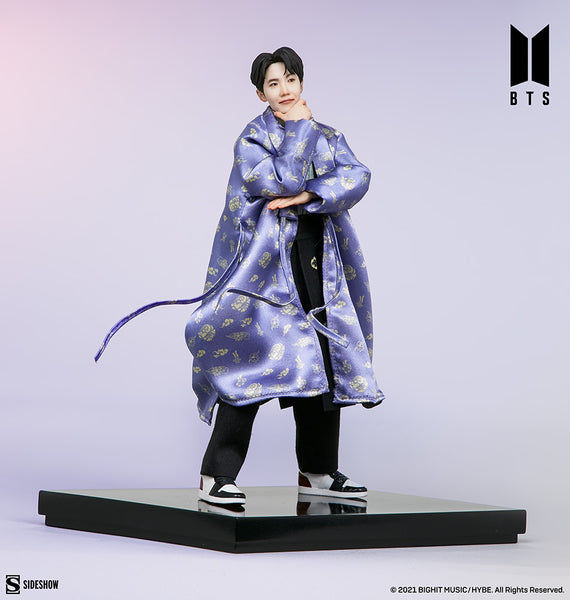 Sideshow Collectibles - BTS Deluxe Statue - Idol Collection: j-hope