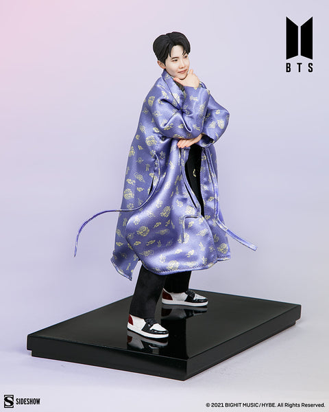 Sideshow Collectibles - BTS Deluxe Statue - Idol Collection: j-hope