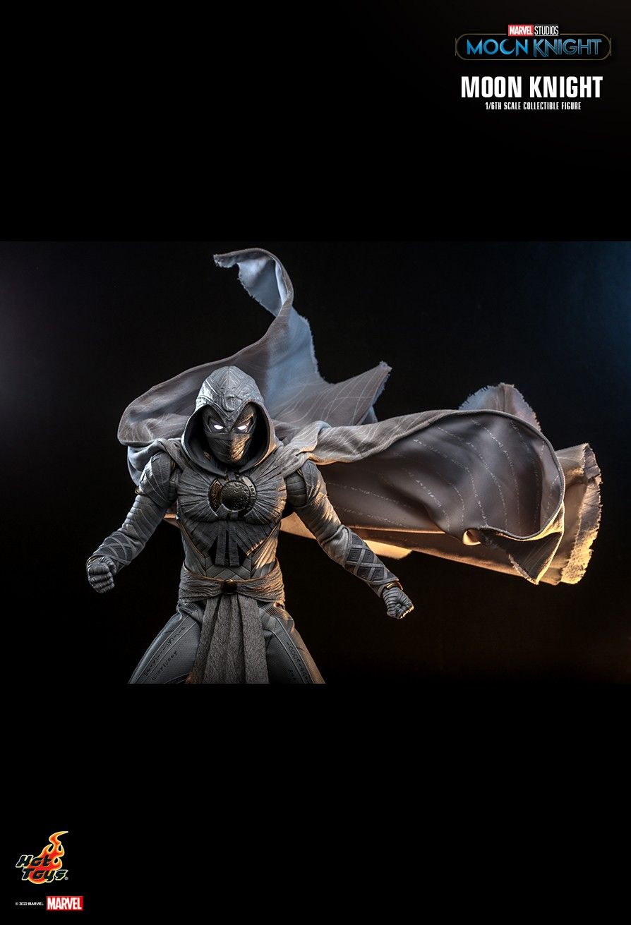 Hot Toys Moon Knight 1/6フィギュア Amazon.com: Hot Toys Moon Knight Masterpiece Figurine 1/6
