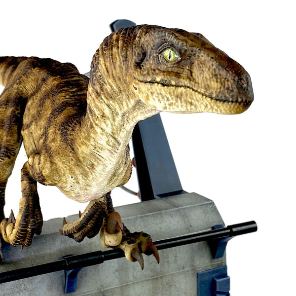 Chronicle Collectibles / Sideshow Collectibles -  Jurassic Park Statue - Breakout Raptor