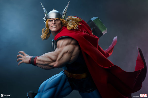 Sideshow Collectibles - Marvel Premium Format Figure - Thor