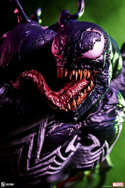 Sideshow Collectibles - Marvel Premium Format Figure - Venom